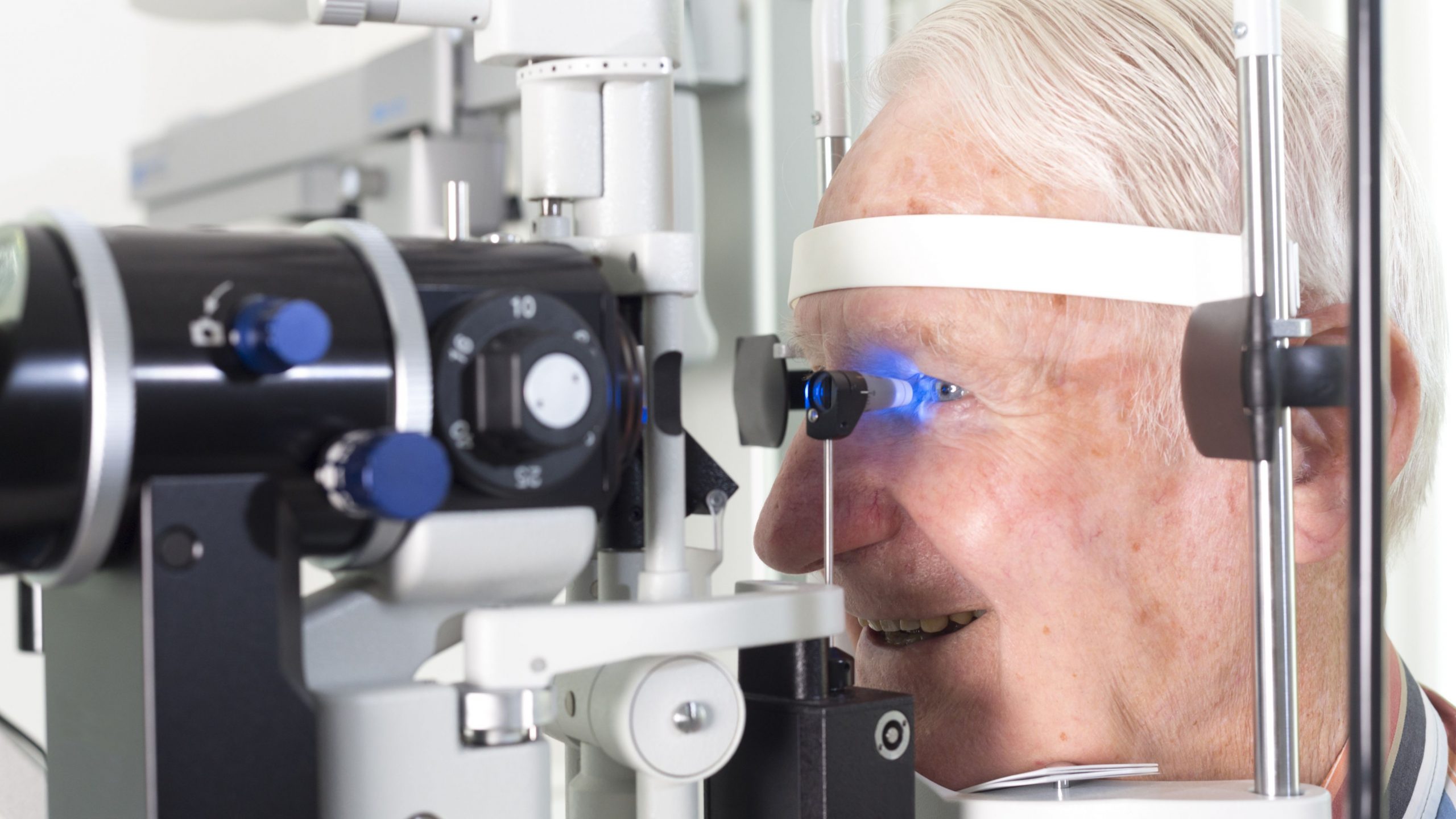 You are currently viewing How Hindsight Eye Care’s Advanced Eye Exam Technology: Benefits Patients in The Villages Metro Area