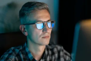 Blog 17 Blue Light Blocking Glasses reducing digital eye strain while using computer